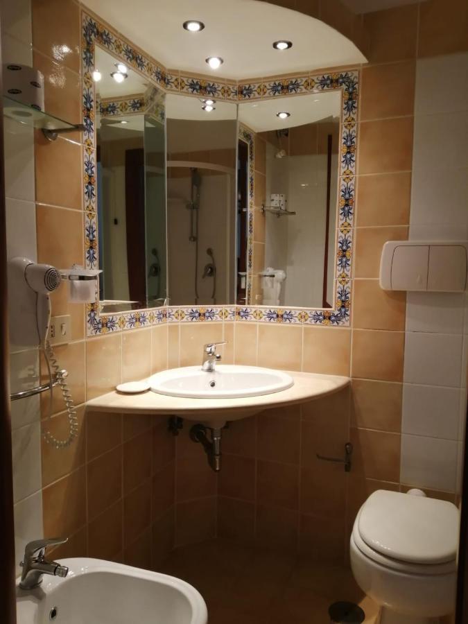 Parigino Hotel Palinuro Buitenkant foto