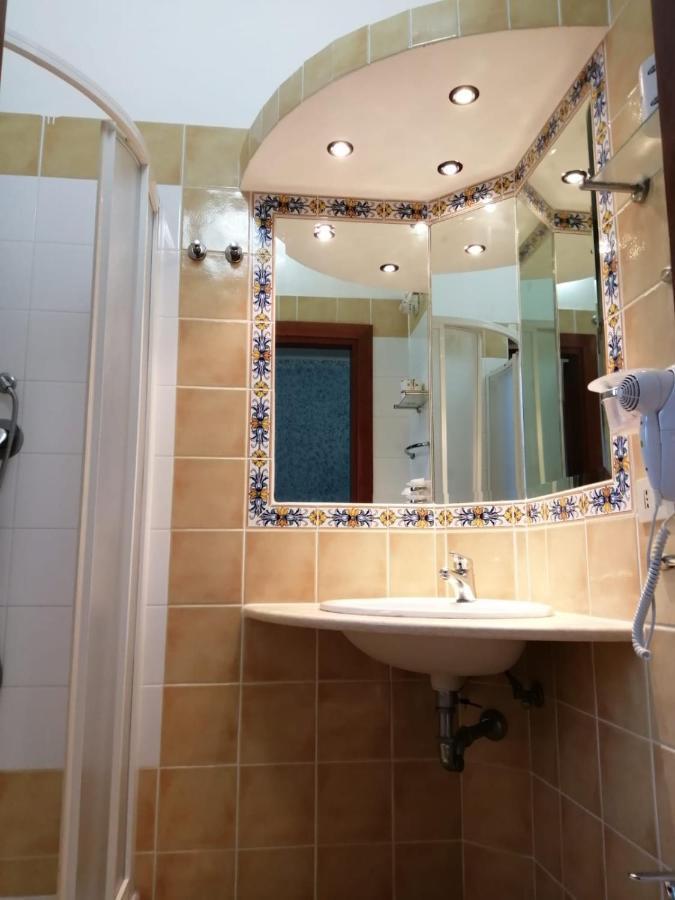 Parigino Hotel Palinuro Buitenkant foto
